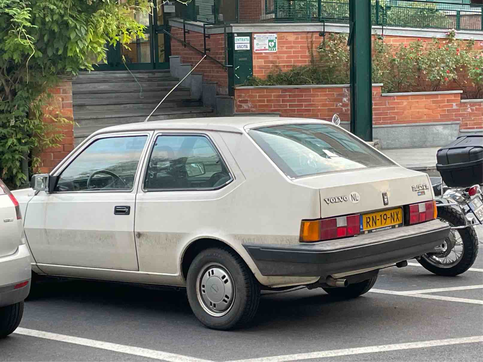 04EC6EEFD522.jpg