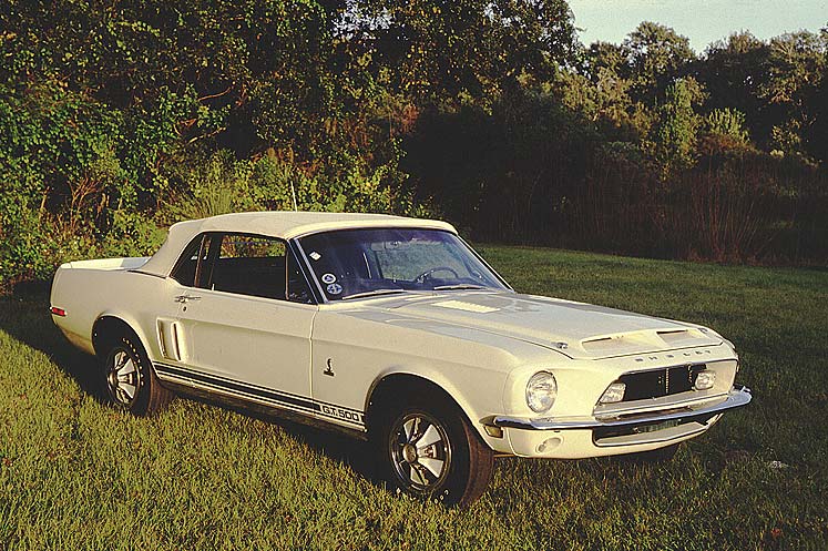 [Immagine: 1968GT500Convertible.jpg]