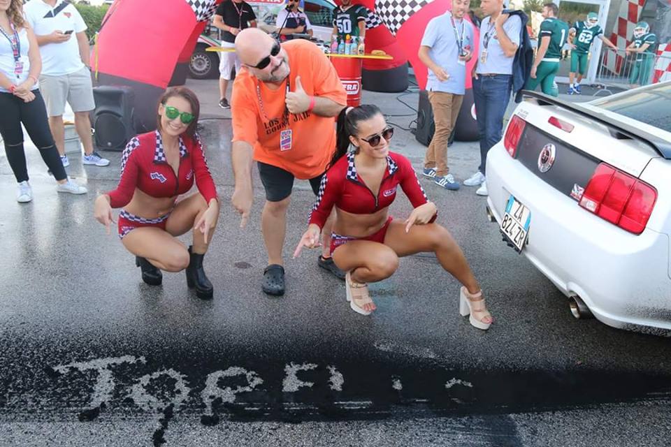 [Immagine: 14329989_10208499963988867_5003334600619449004_n.jpg]