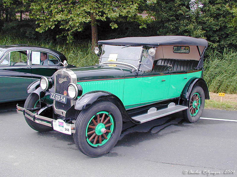 [Immagine: 1926%20olds%20touring.jpg]
